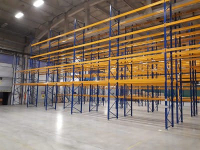 padėklų lentynos DHL Riga 10
