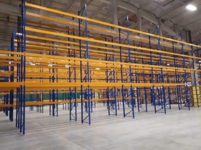 padėklų lentynos DHL Riga 9