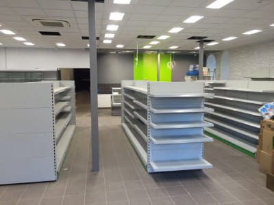 Parduotuvių lentynų pristatymas ir surinkimas Elvi, Mežotne 6